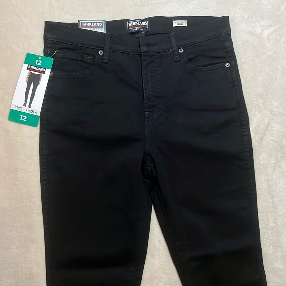 NWT Kirkland High-Rise Skinny Black Jeans Stretch Tencel sz 12 - Picture 2 of 9